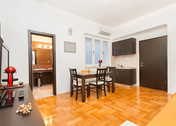 Apartments Naja