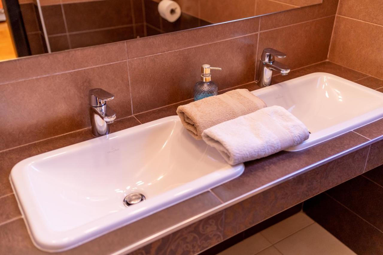 Naja Apartament *