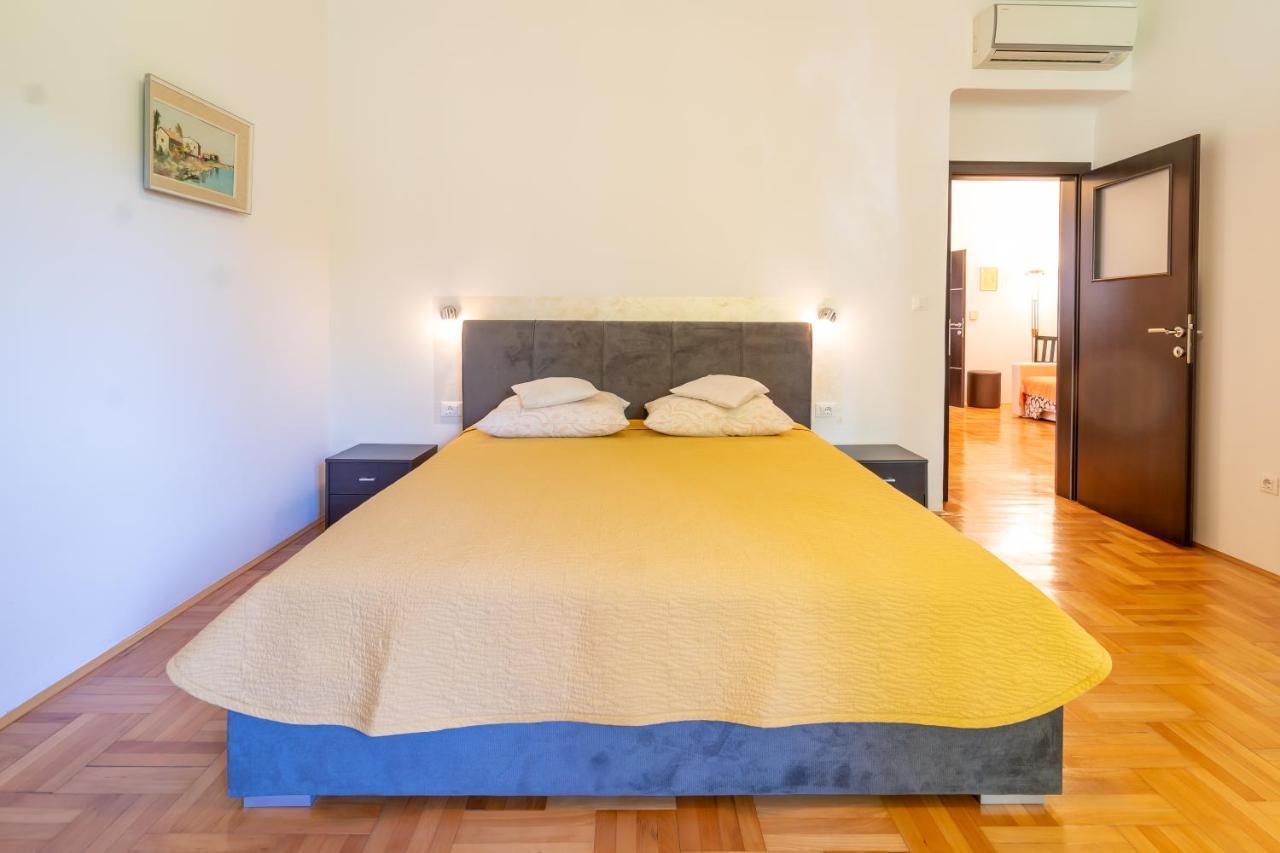 Apartament Naja