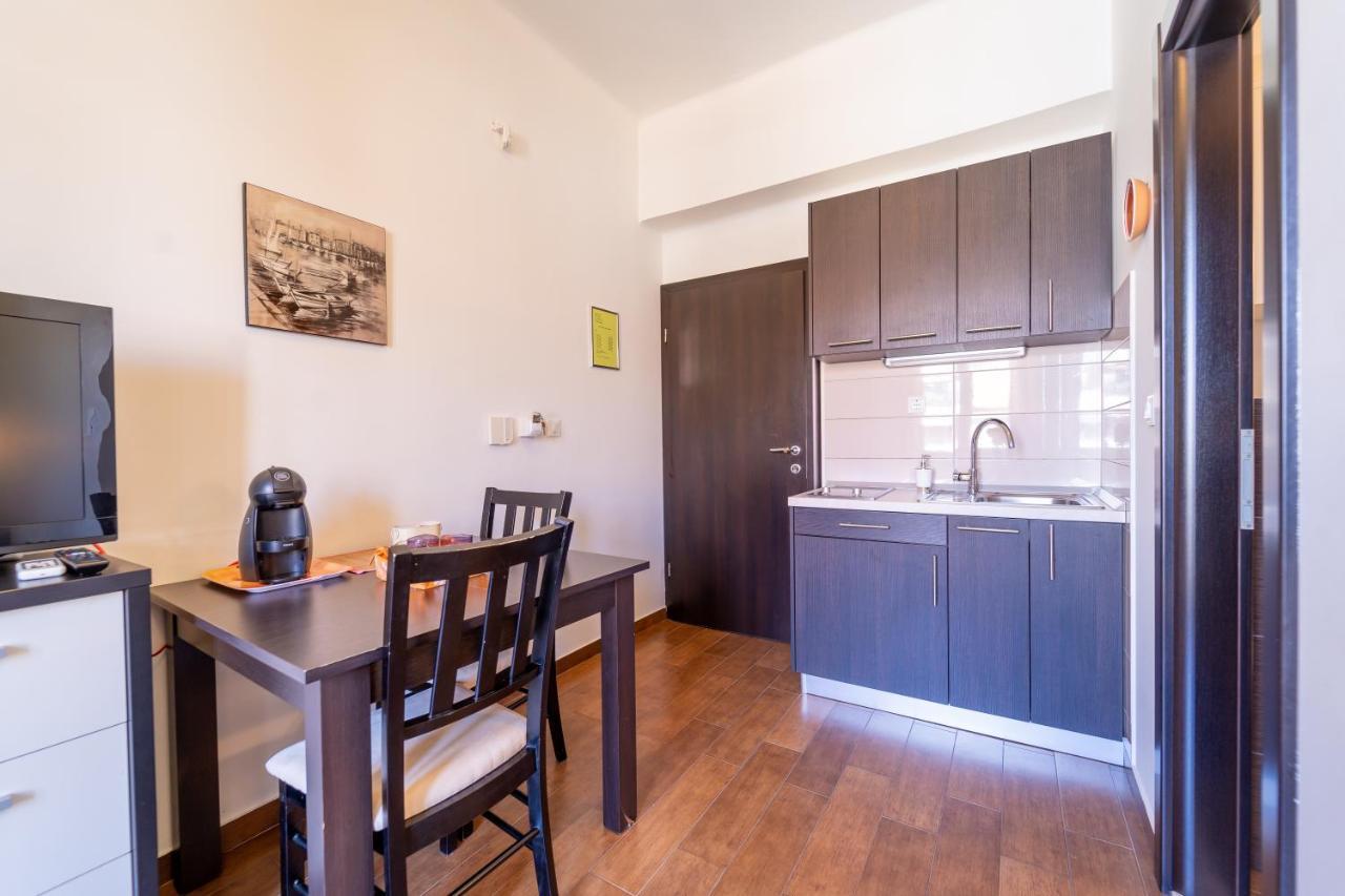 Naja Apartament *