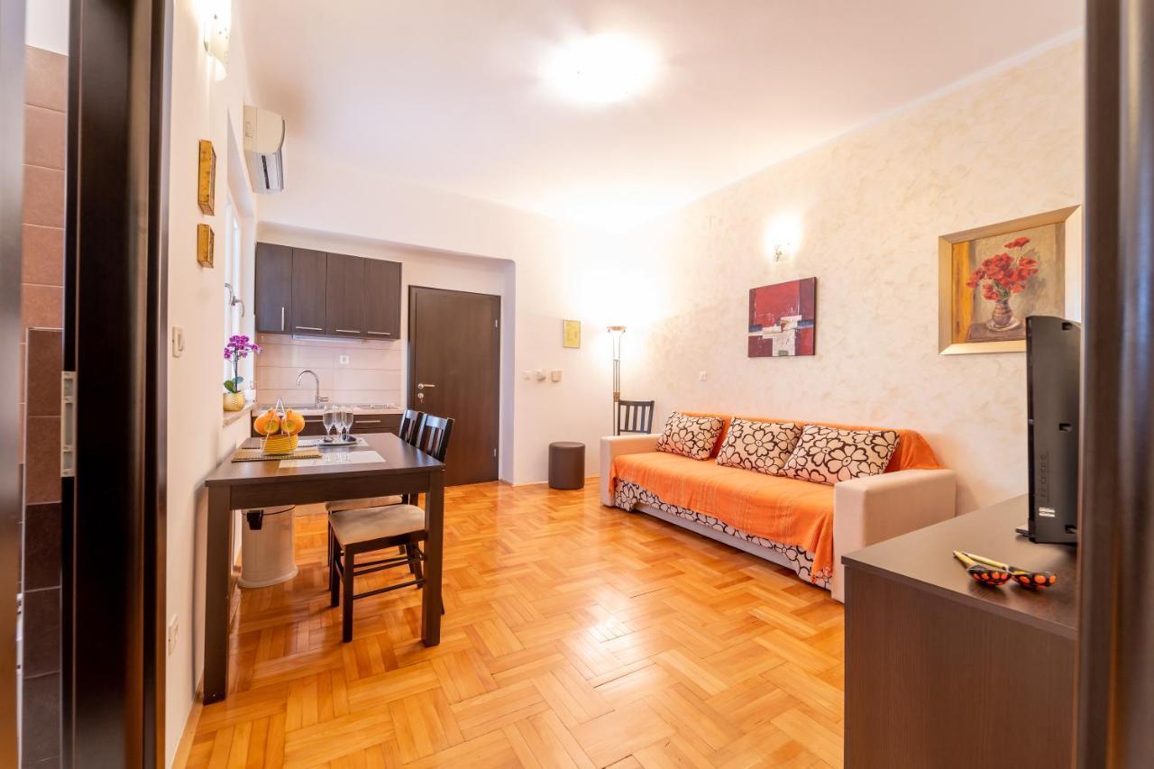 Apartament Naja *