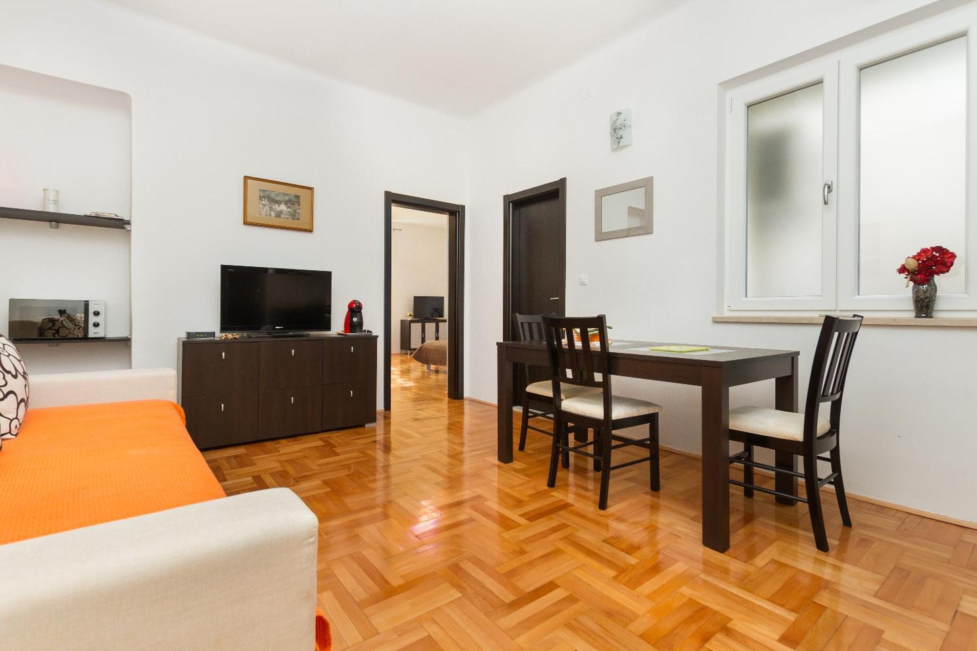 Apartament Naja